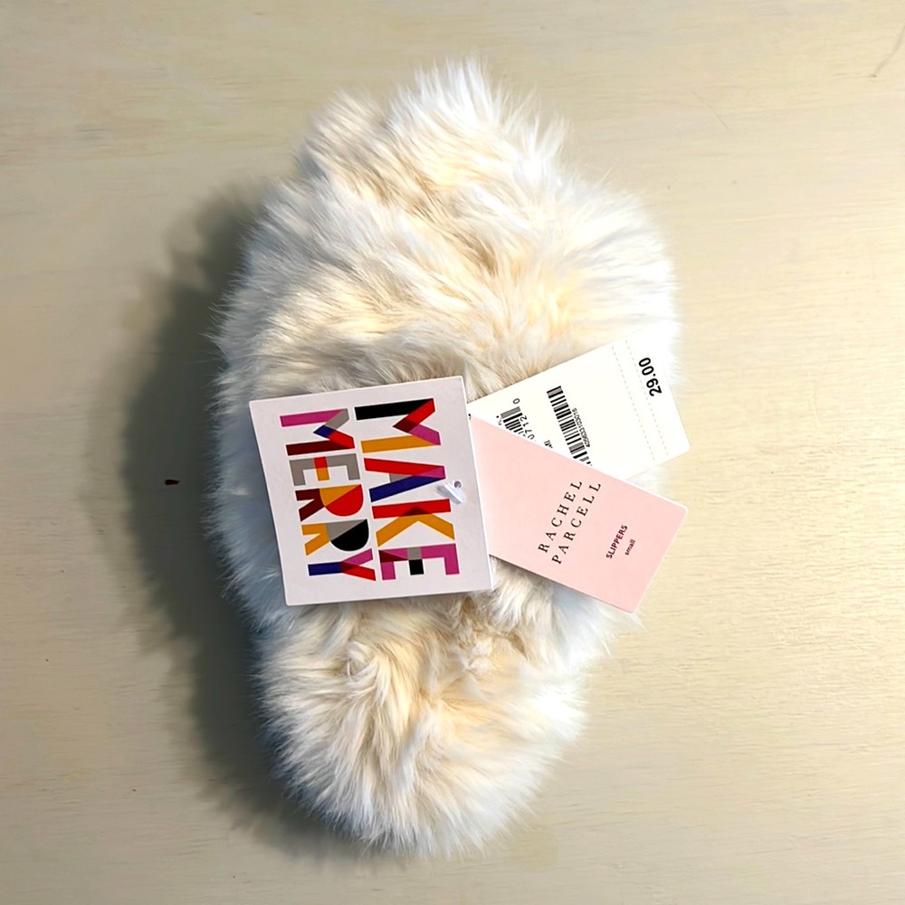 Rachel Parcell Ivory Slippers - Size Small - NWT -